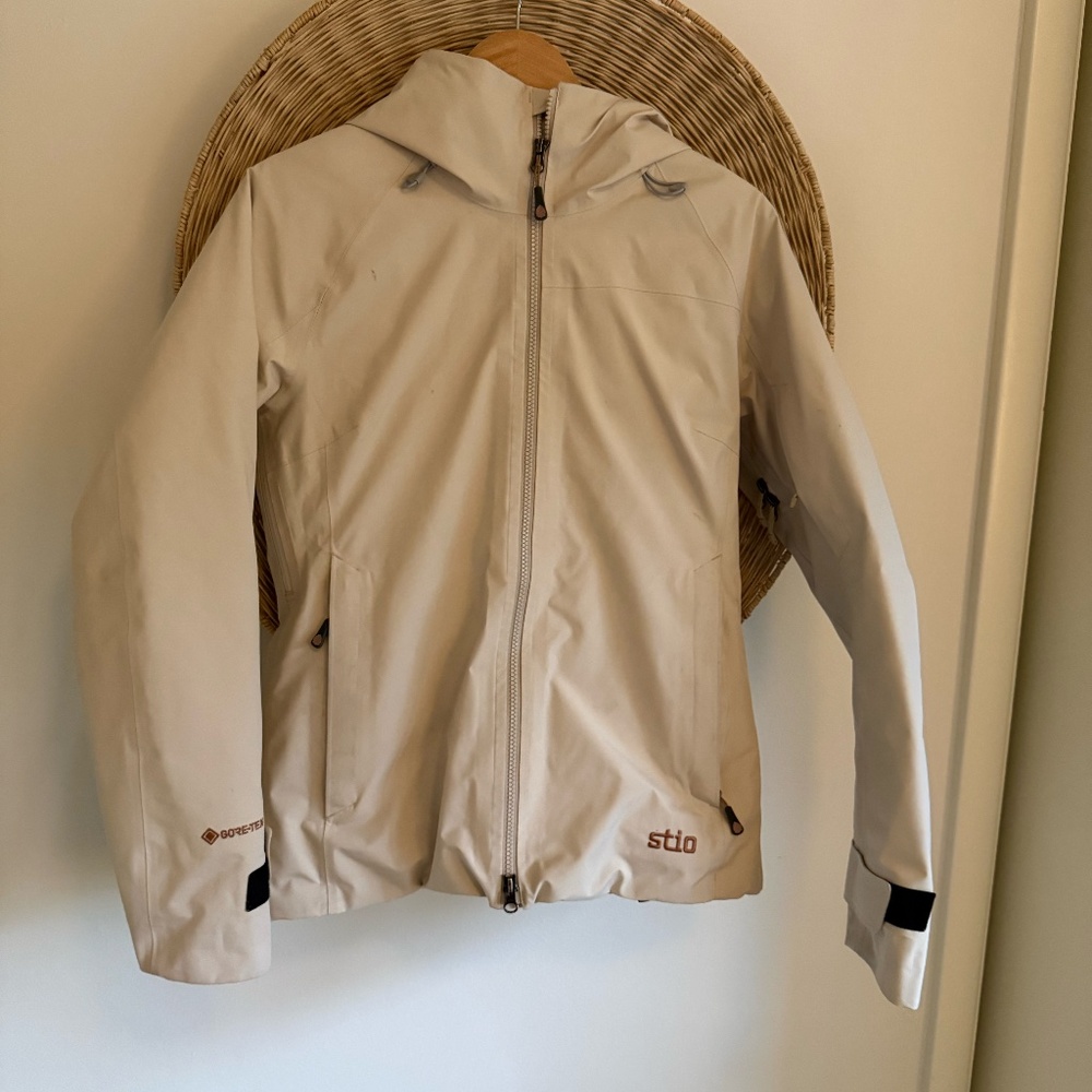 Stio Women's Shot 7 Down Jacket - size S